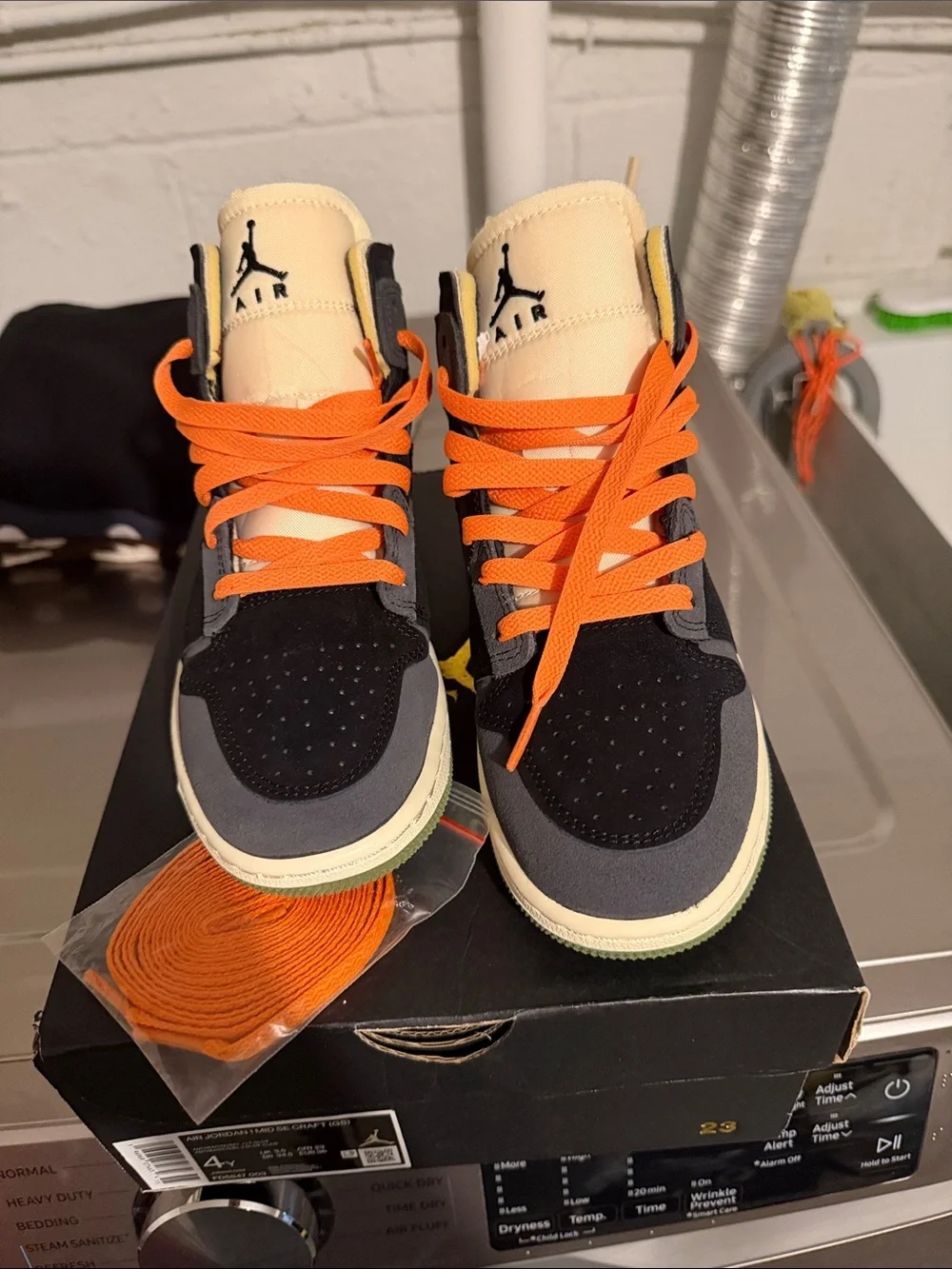 Nike Kids Sneakers Black Gray Olive with Orange Laces